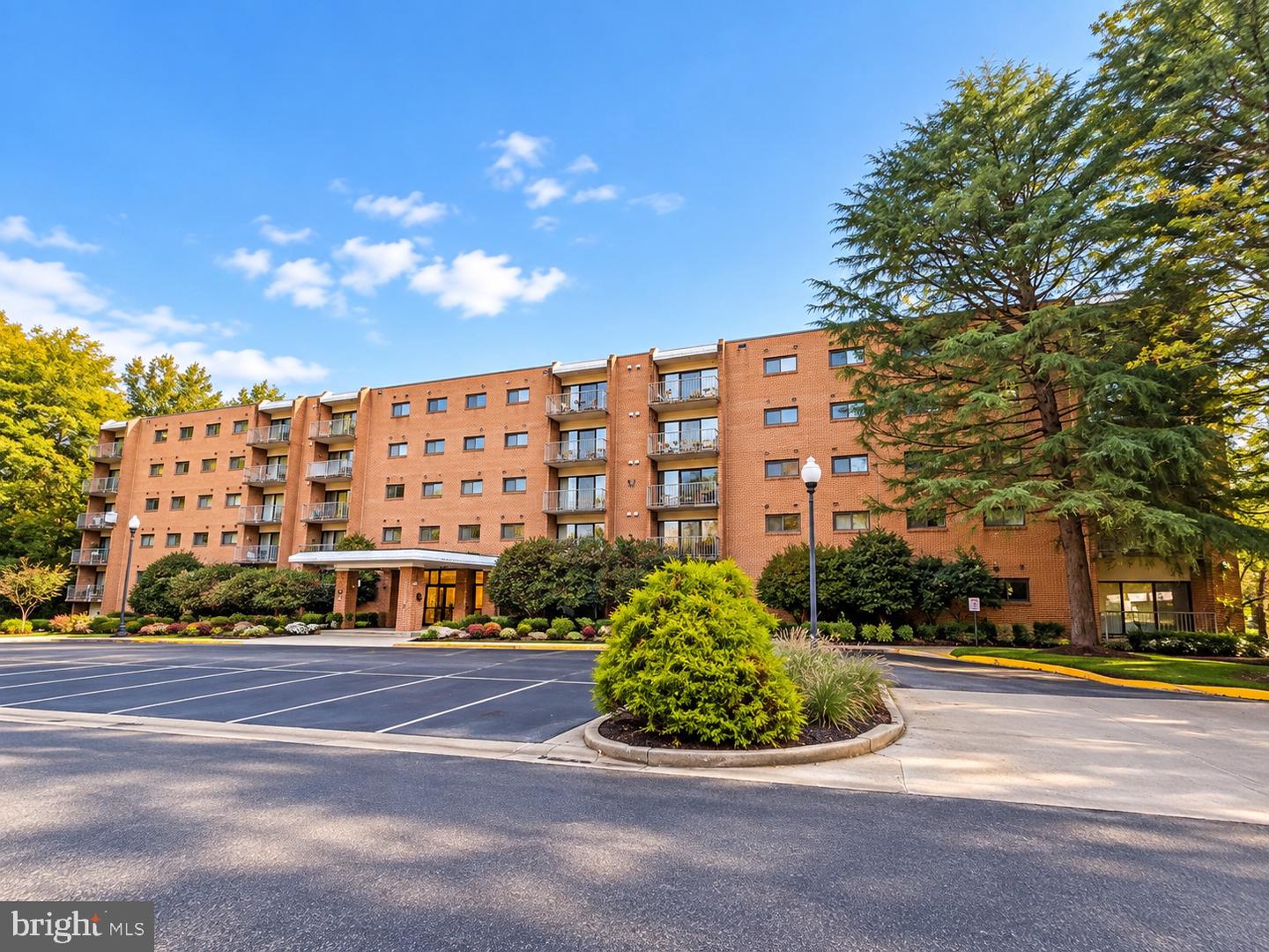 7203 Rockland Hills Dr #304 — photo