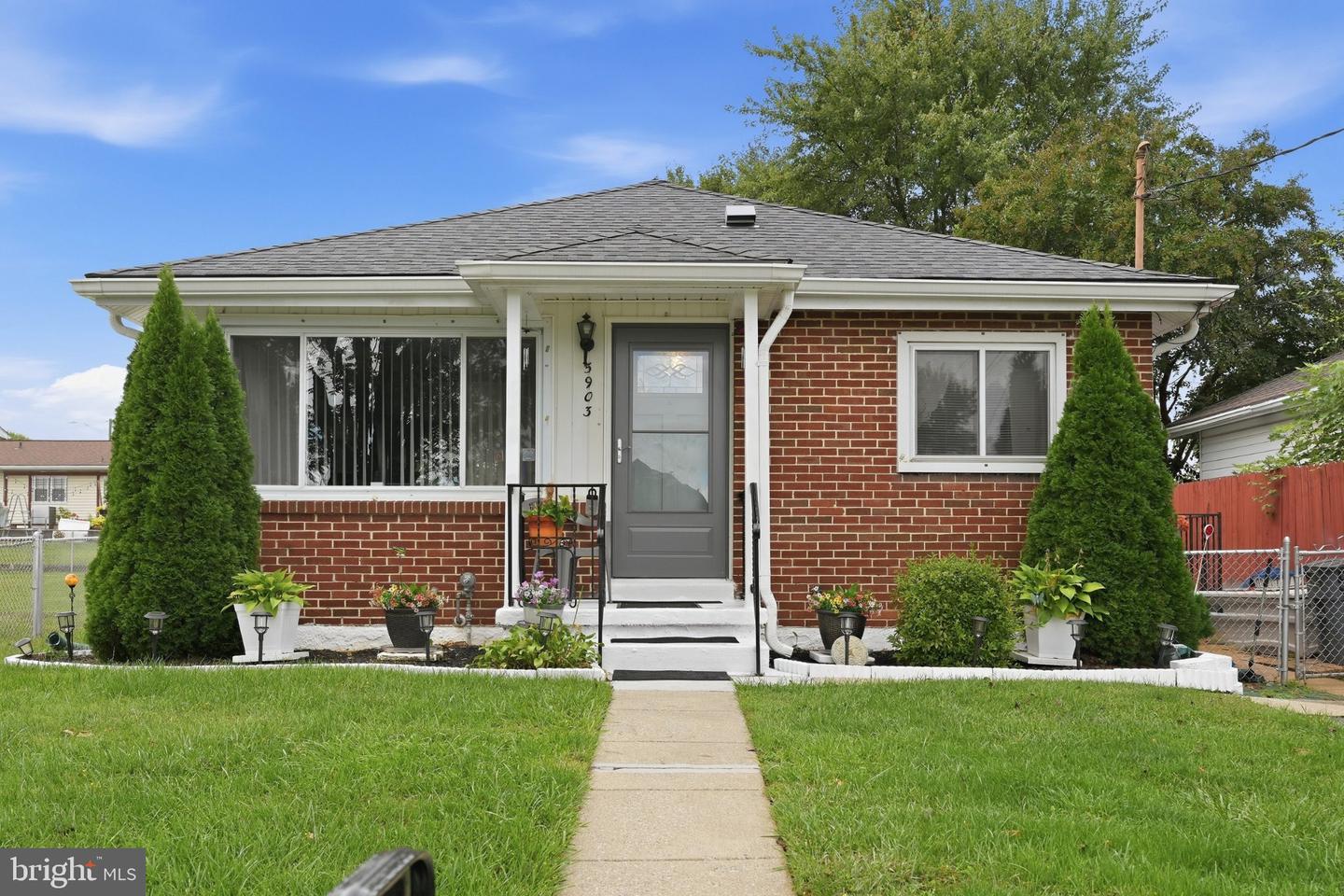 5903 Prince George St — photo