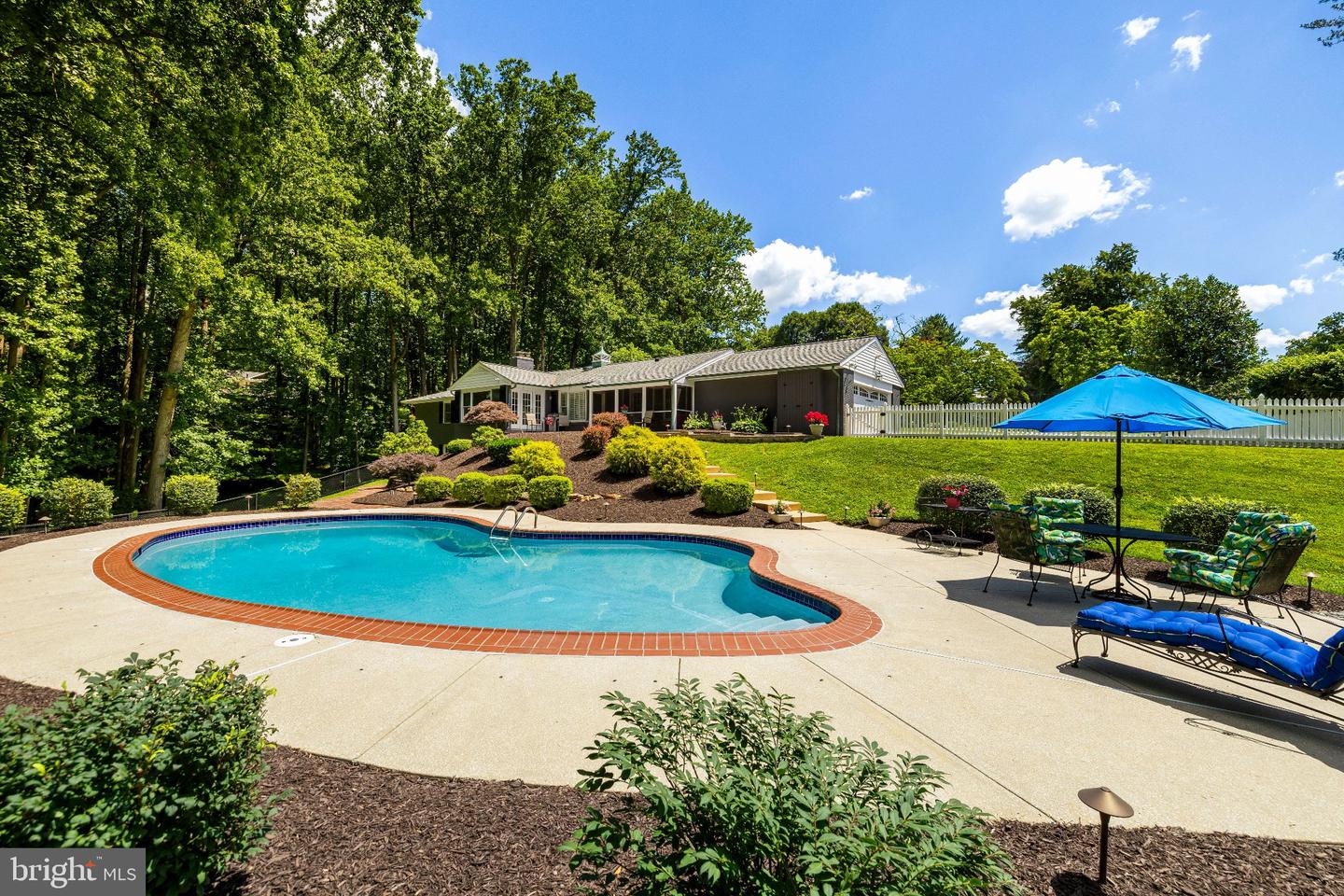 3915 Dance Mill Rd — photo