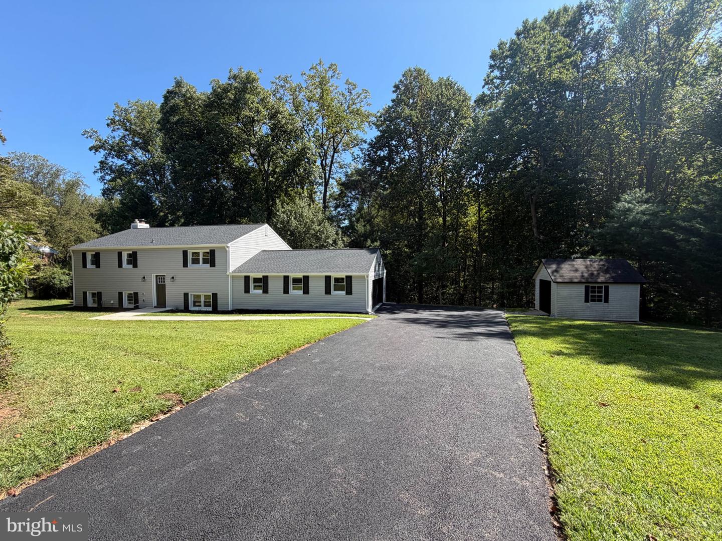 1017 Roxleigh Rd — photo