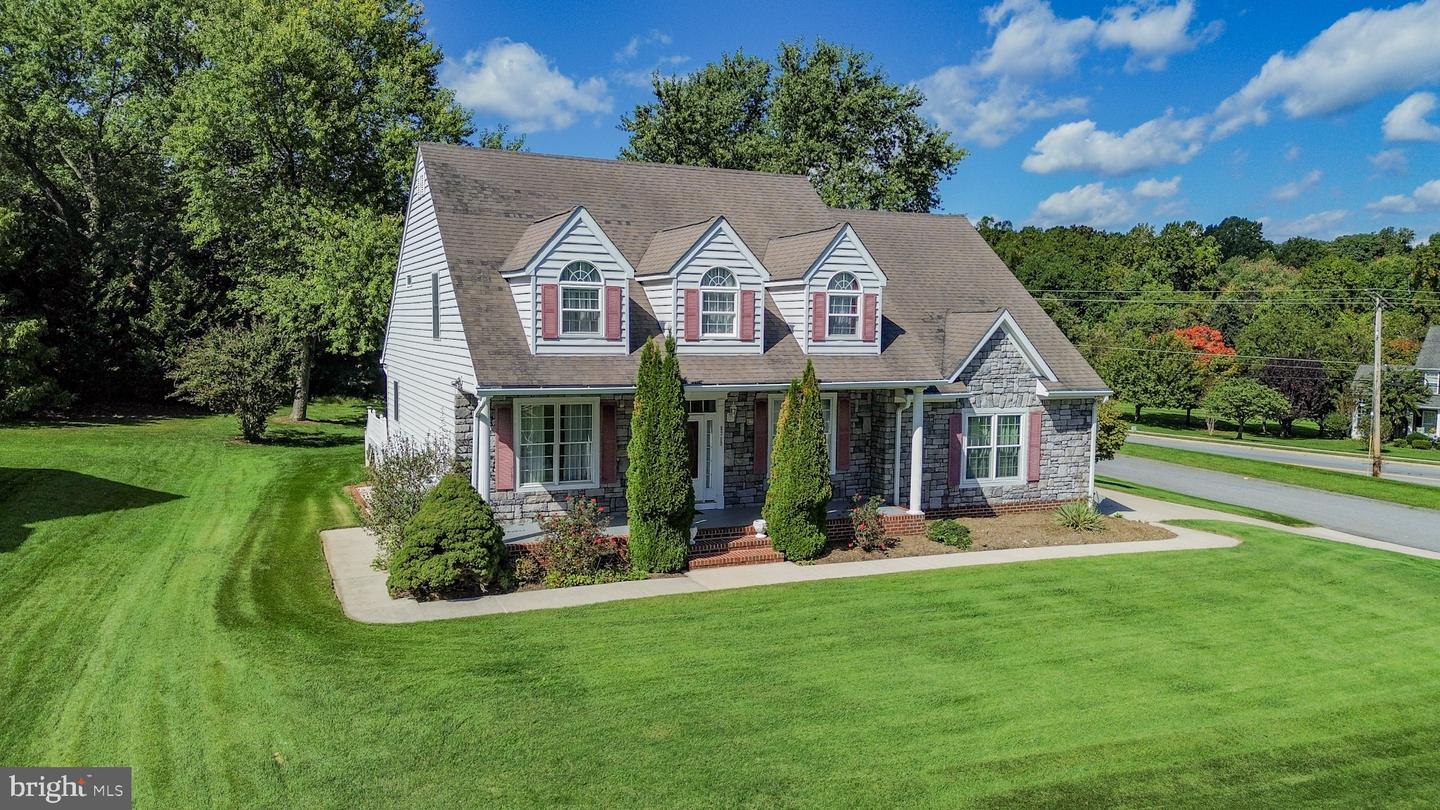 9713 Forge View Rd — photo
