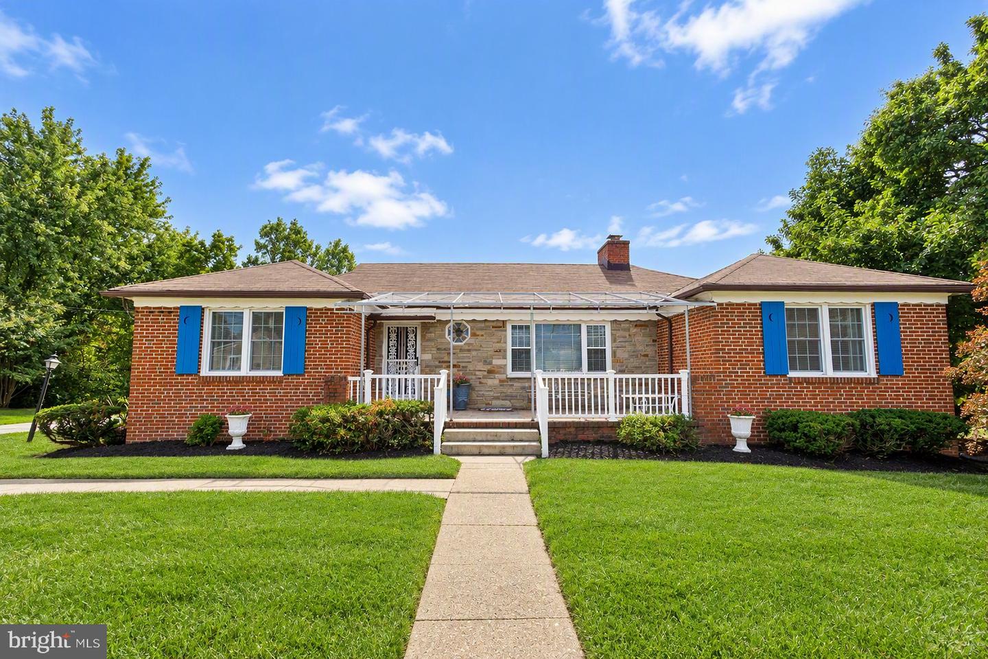 3407 Mayfield Ave — photo