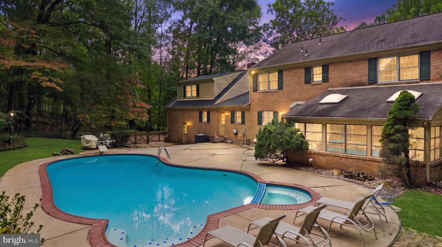 300 Stonehurst Road, Phoenix, MD 21131