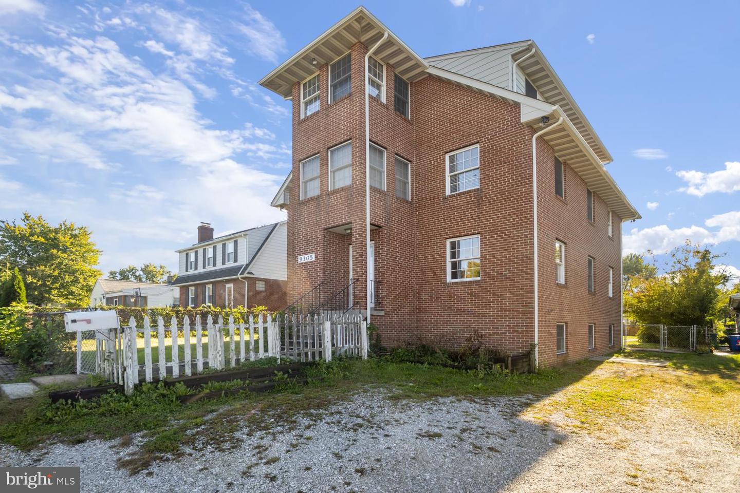 9305 Carney Rd — photo
