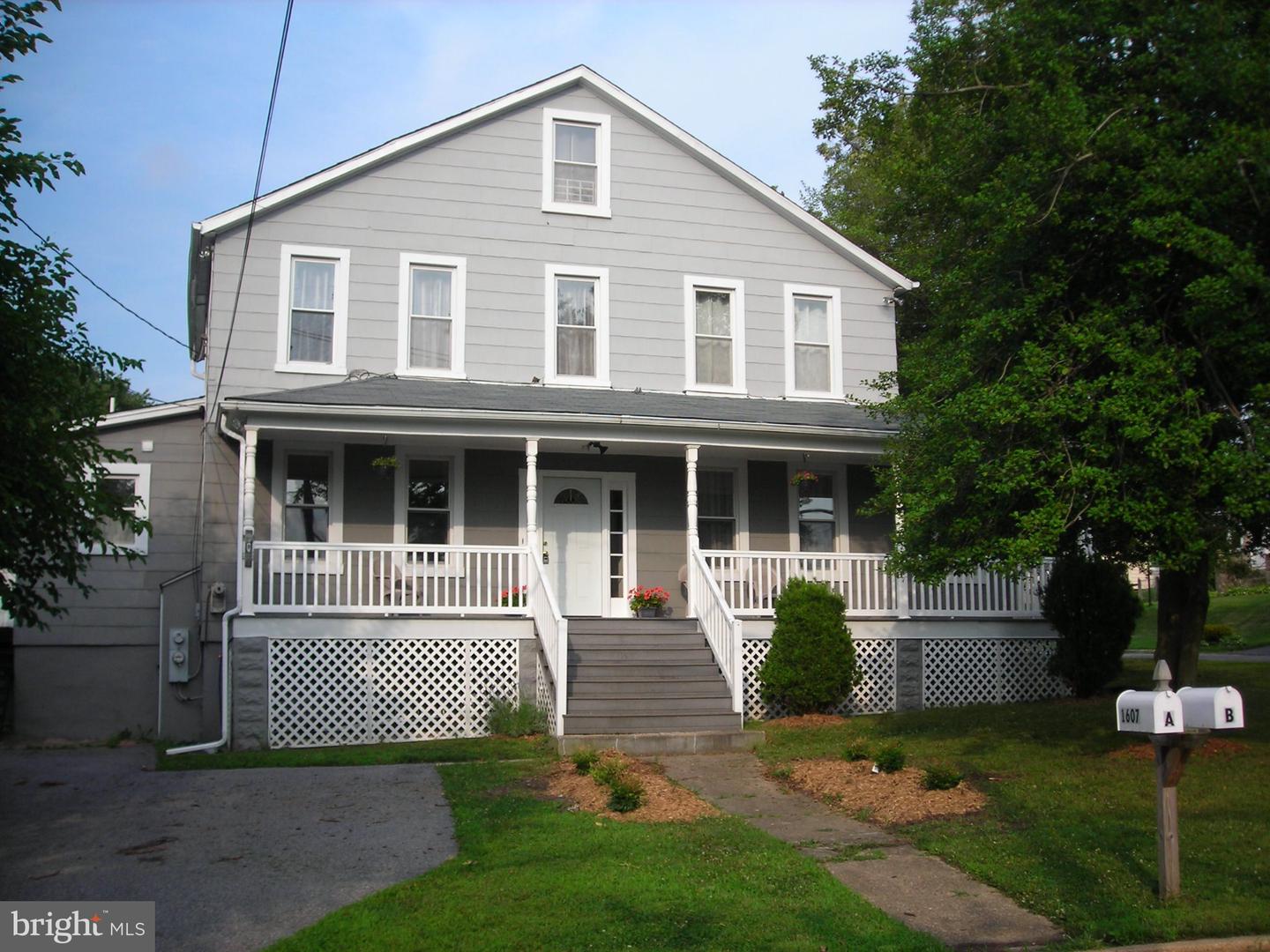 1607 Potomac Ave — photo