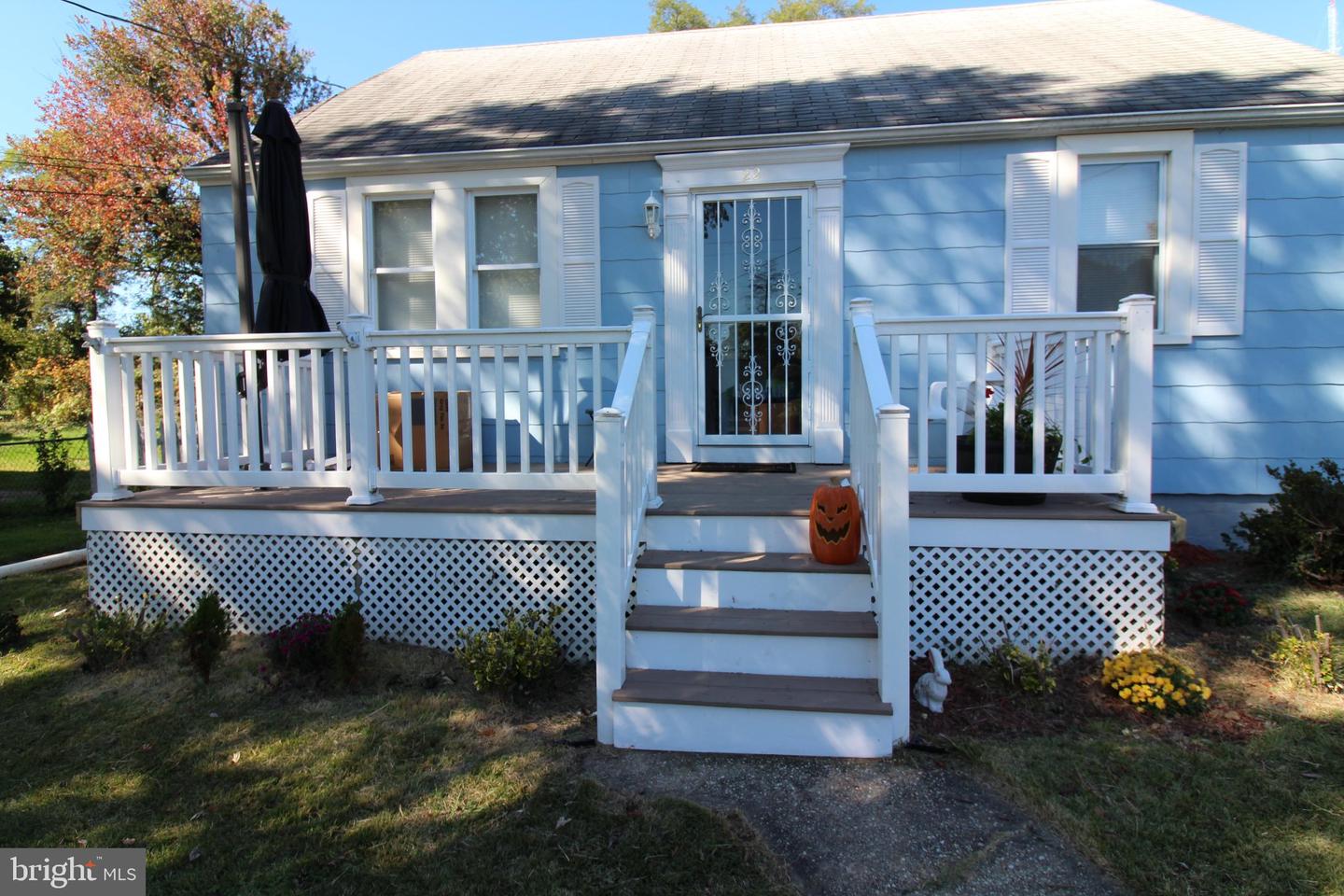 22 Village Rd — photo