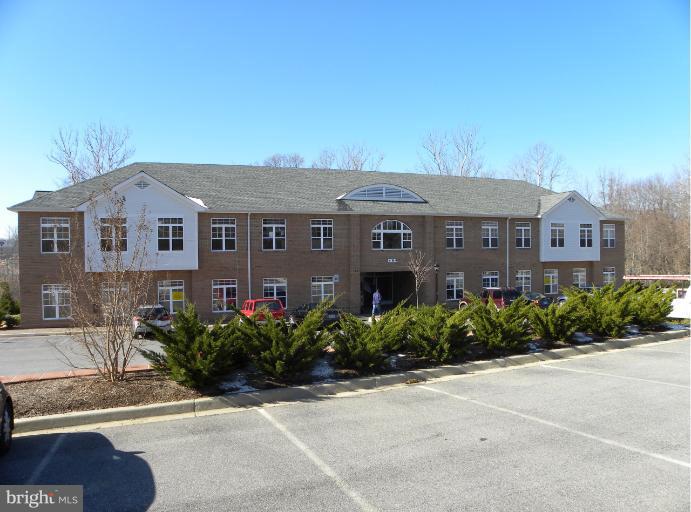489 202 Main Street St #202 — photo