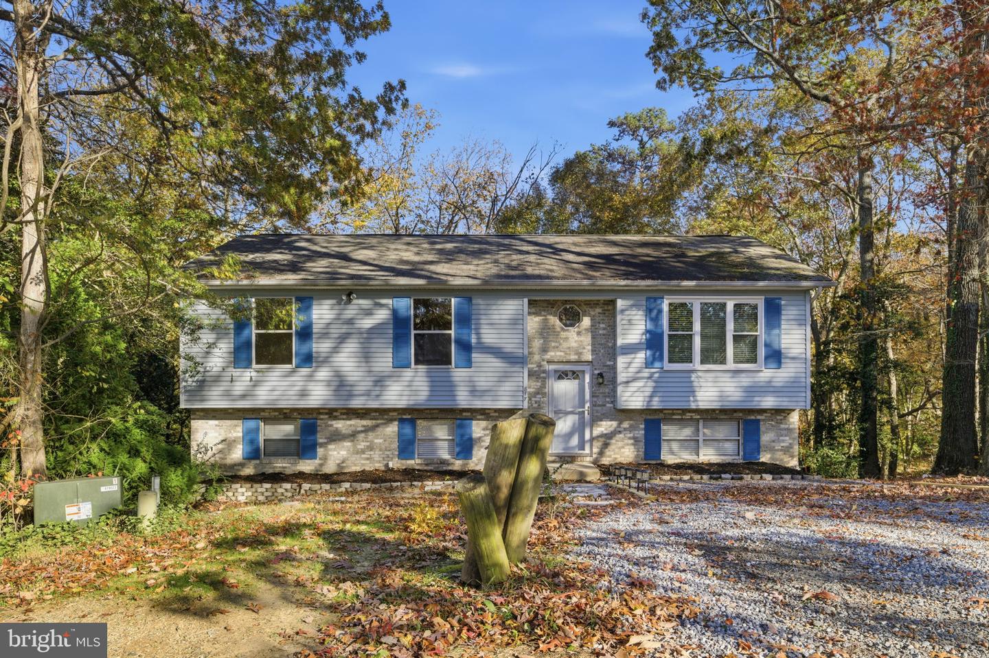 817 Bison Ct — photo