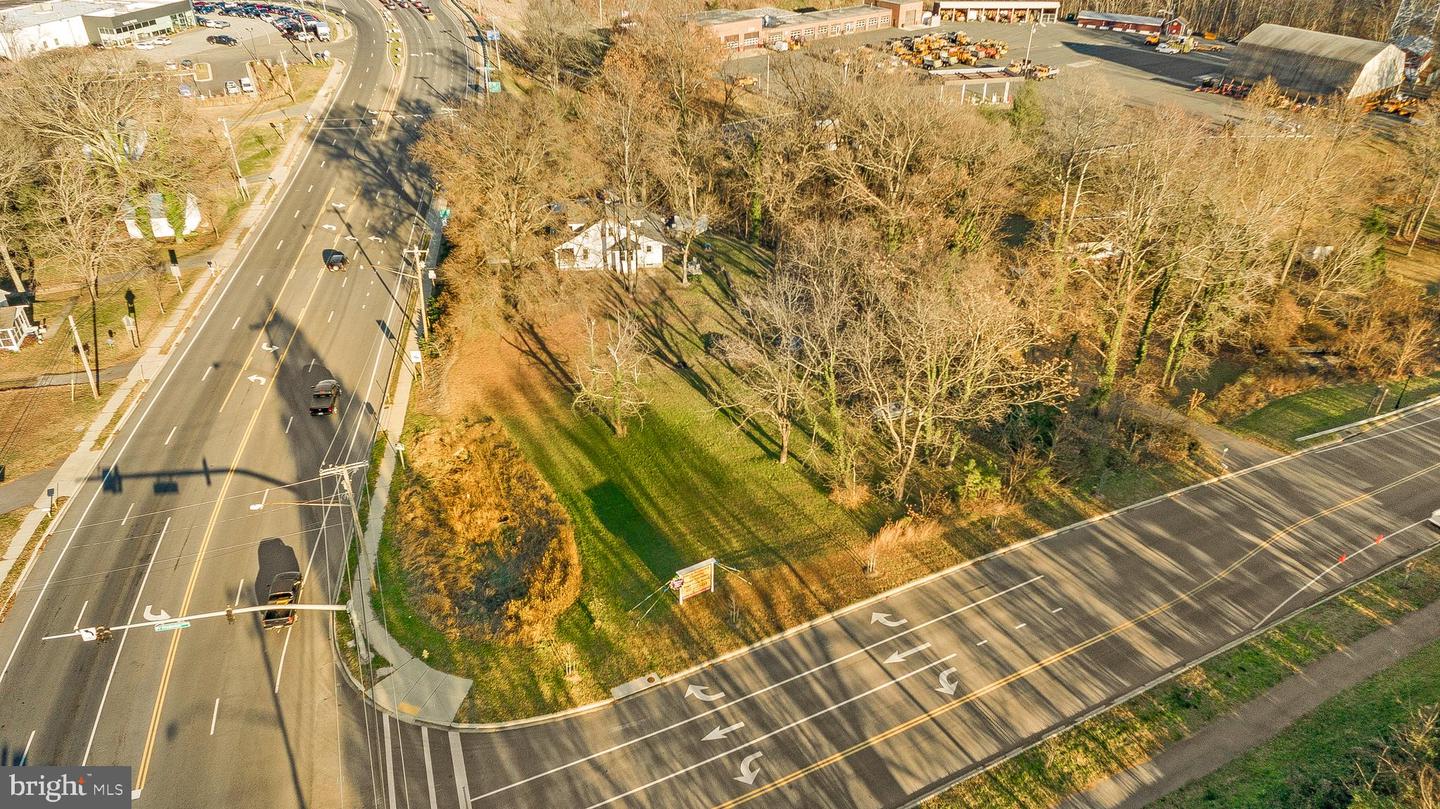 490 Hallowing Point Rd — photo