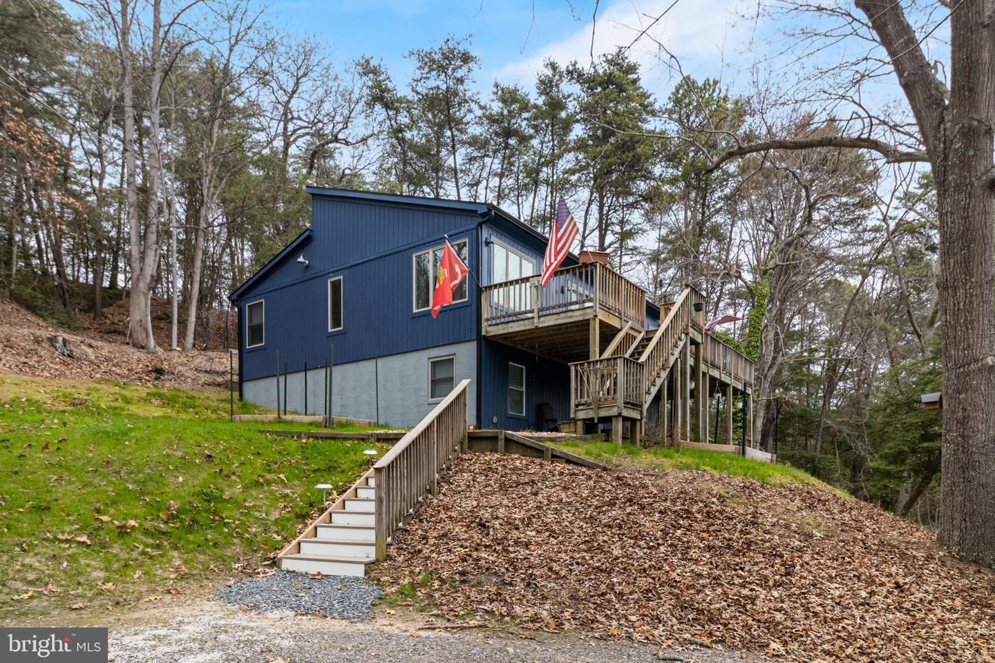 2767 Cove Lake St — photo