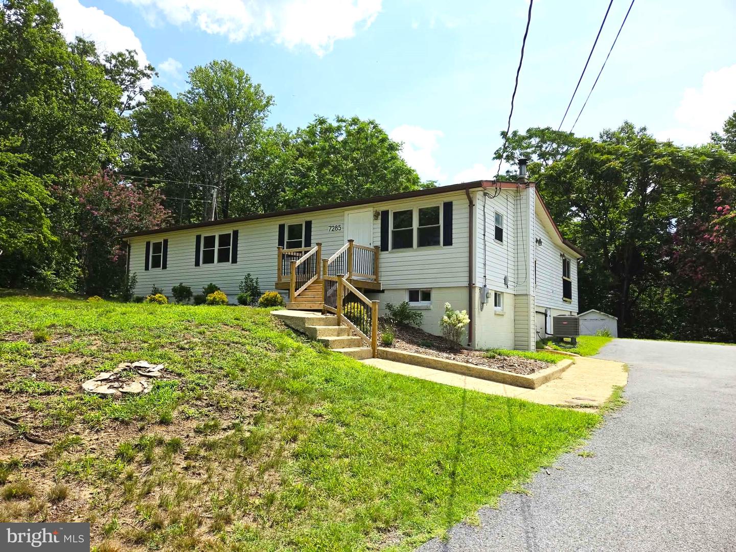 7285 Clyde Jones Rd — photo