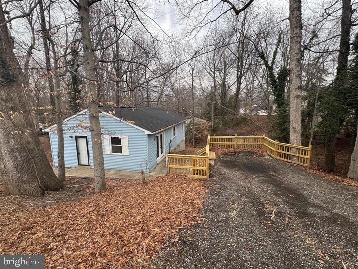 709 Spruce Dr — photo