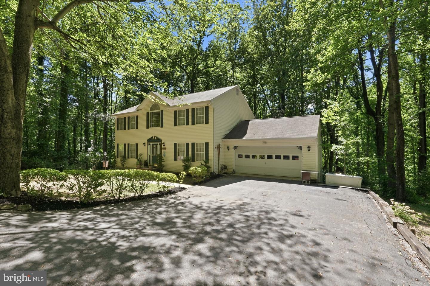 4010 Beach Dr — photo