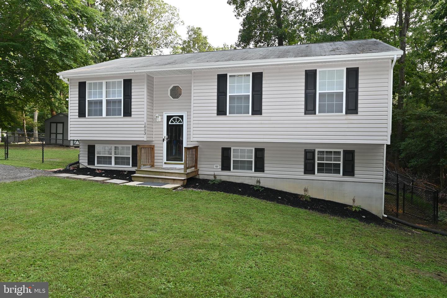 1023 Rimrock Rd — photo