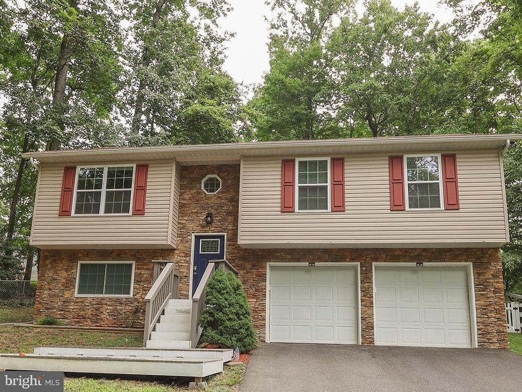 348 Little Bear Ln — photo