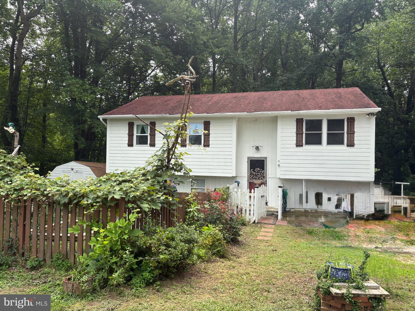 7567 Old Bayside Rd — photo