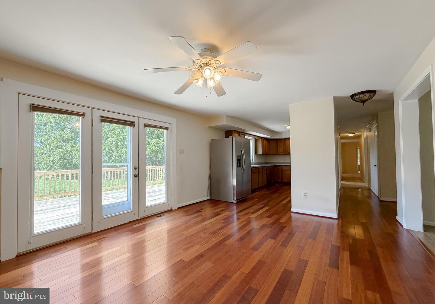 811 COVE POINT ROAD, LUSBY MD 20657