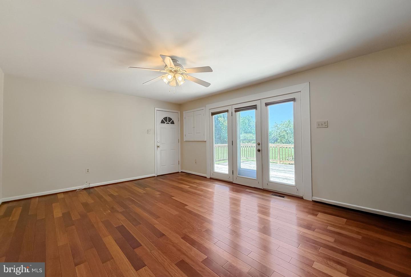 811 COVE POINT ROAD, LUSBY MD 20657 — photo 2