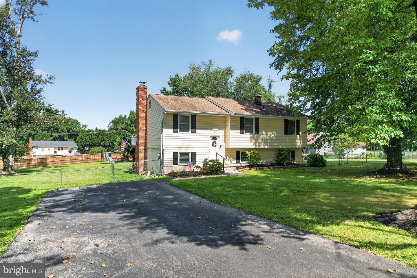 5850 Stephen Reid Rd — photo