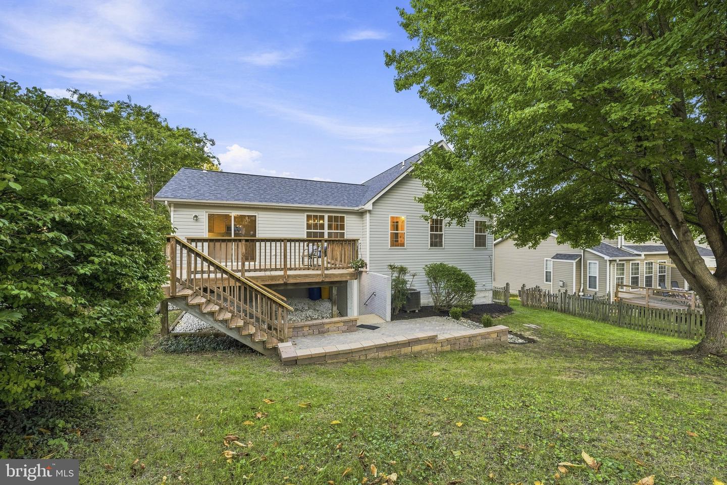 8138 Bayview Hills Dr — photo