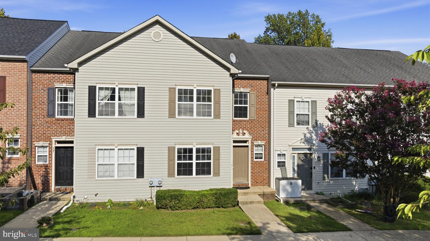 387 Cambridge Pl — photo