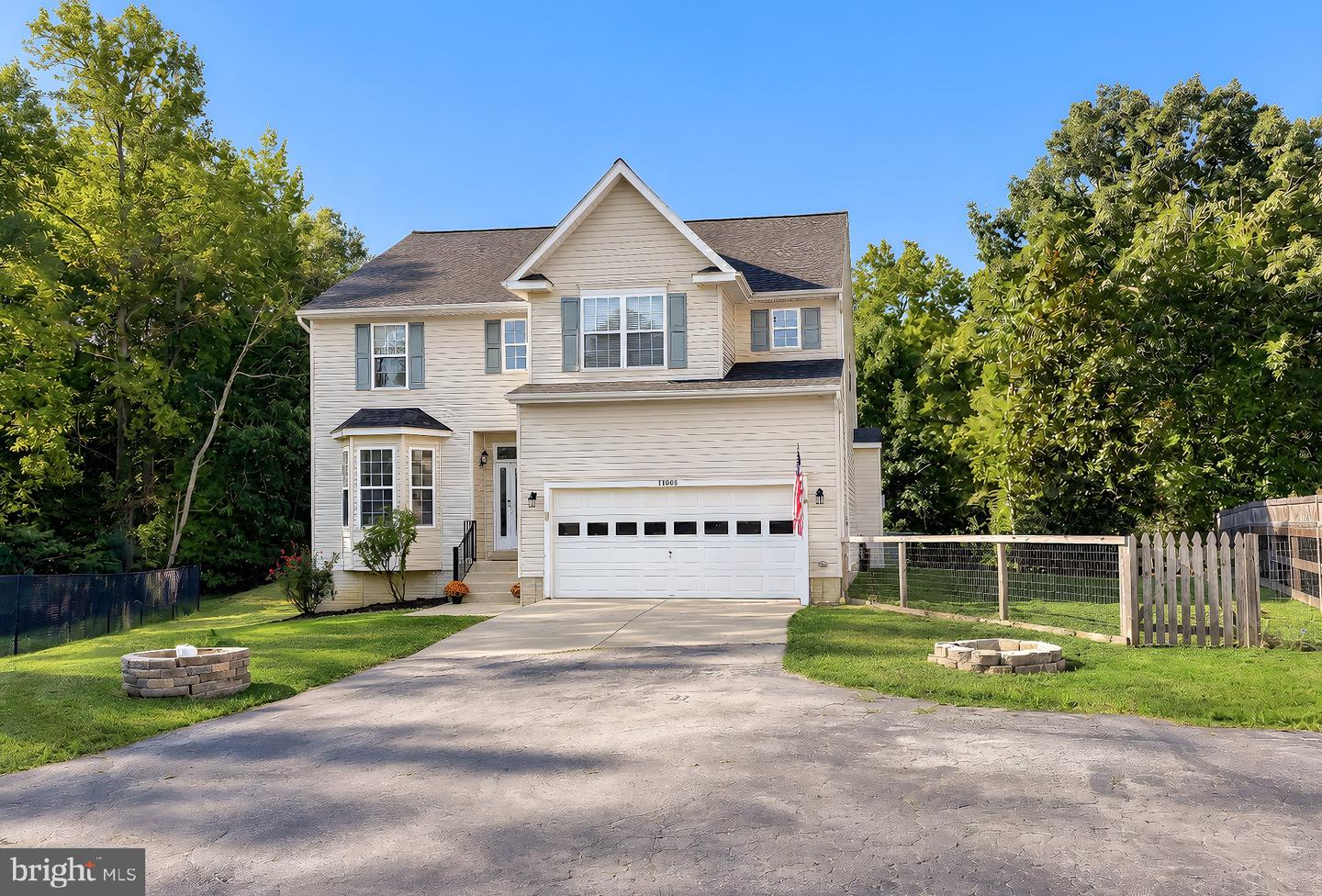 11008 Comet Ln — photo