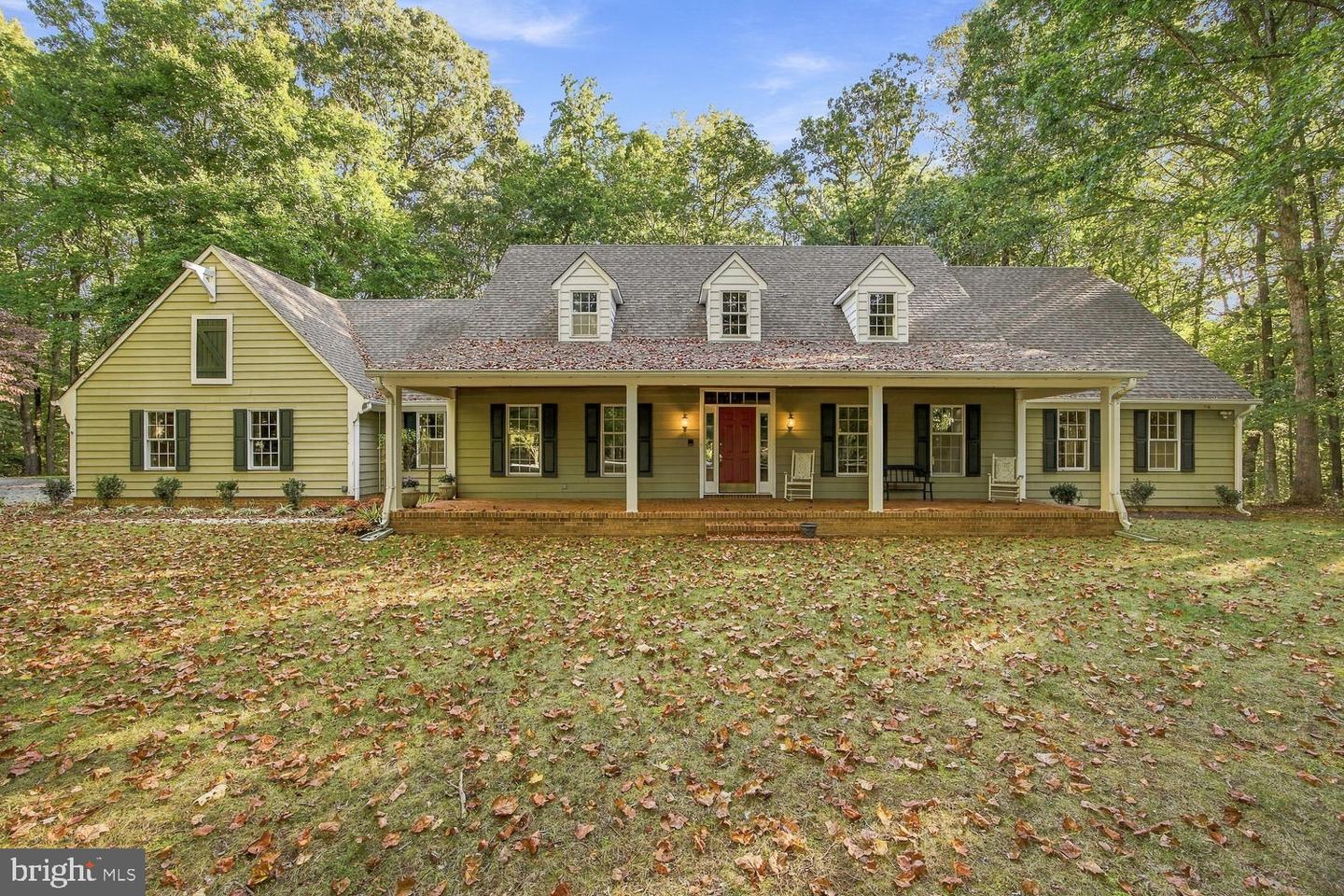 521 Chippingwood Dr — photo