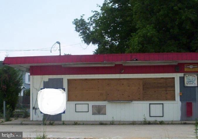 300 W Pulaski Hwy — photo