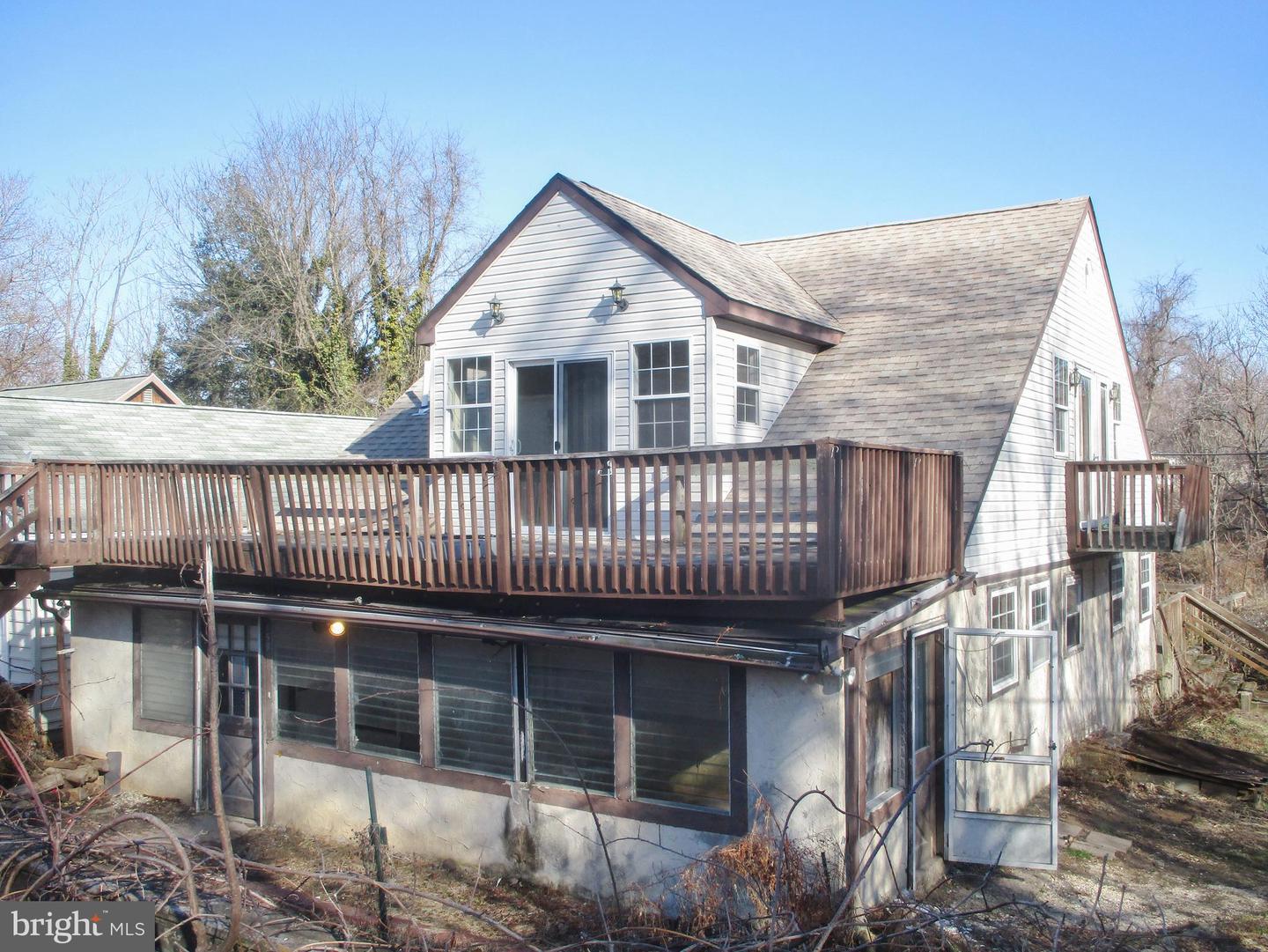 159 Park Dr — photo