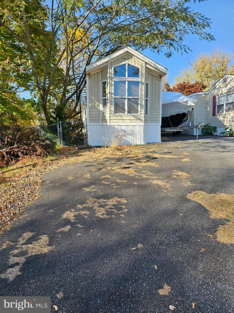 243 Nahma Ln #Glen 9 — photo