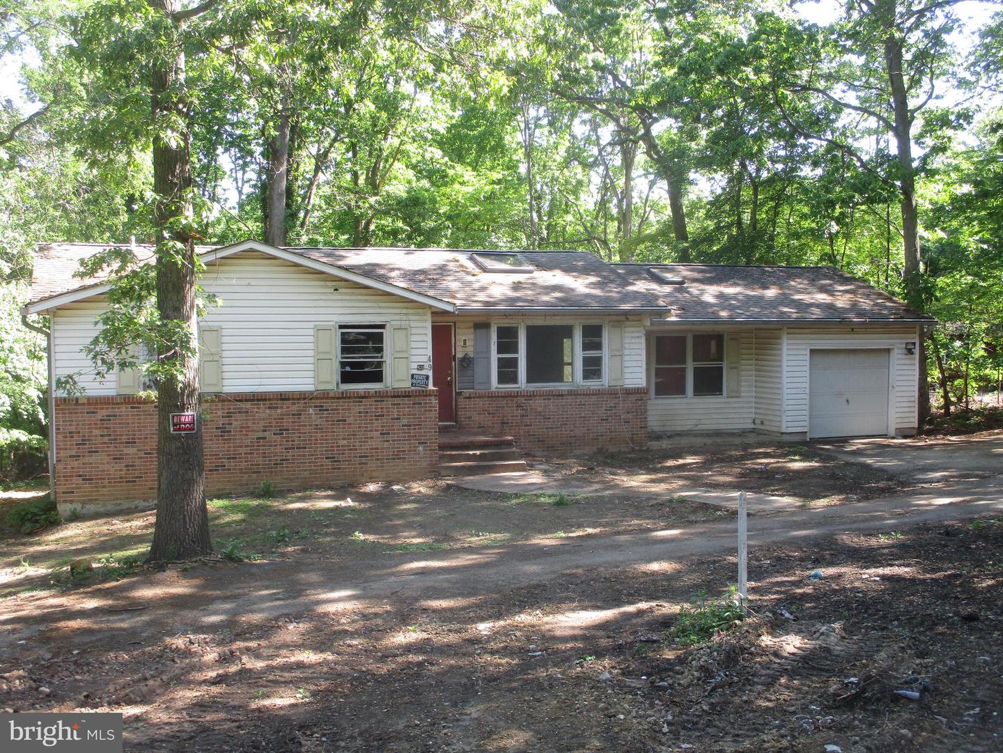 49 Crestwood Dr — photo