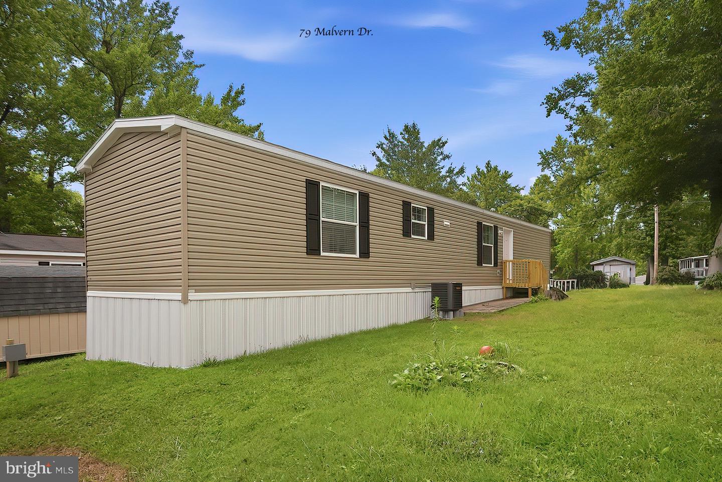 17 Malvern Dr — photo