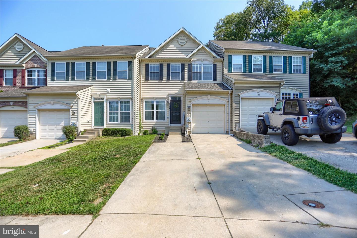 105 Rustic Ct — photo
