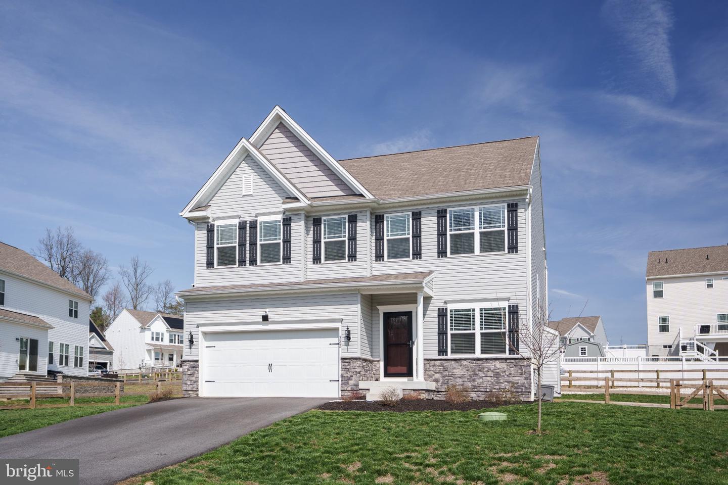 322 Barney Ct — photo