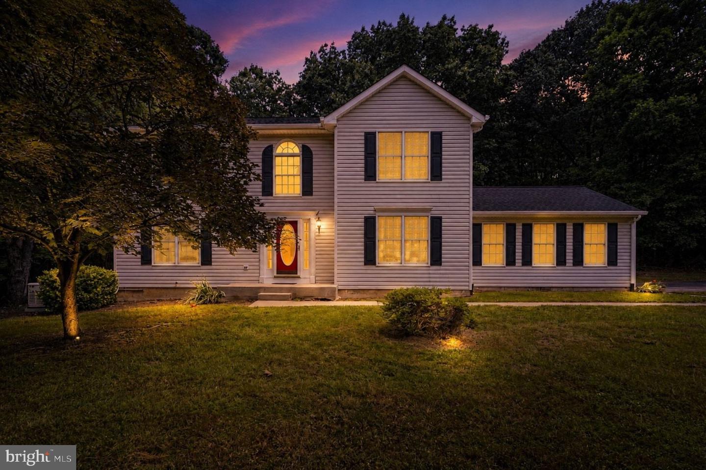 146 Nicholas Dr — photo