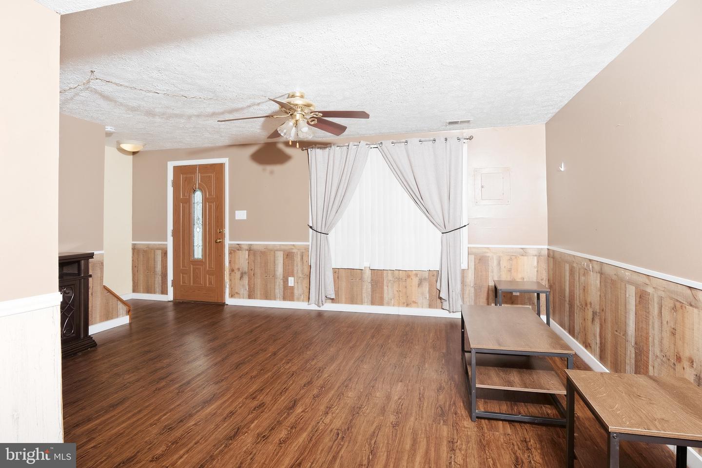 111 Quail Ct — photo