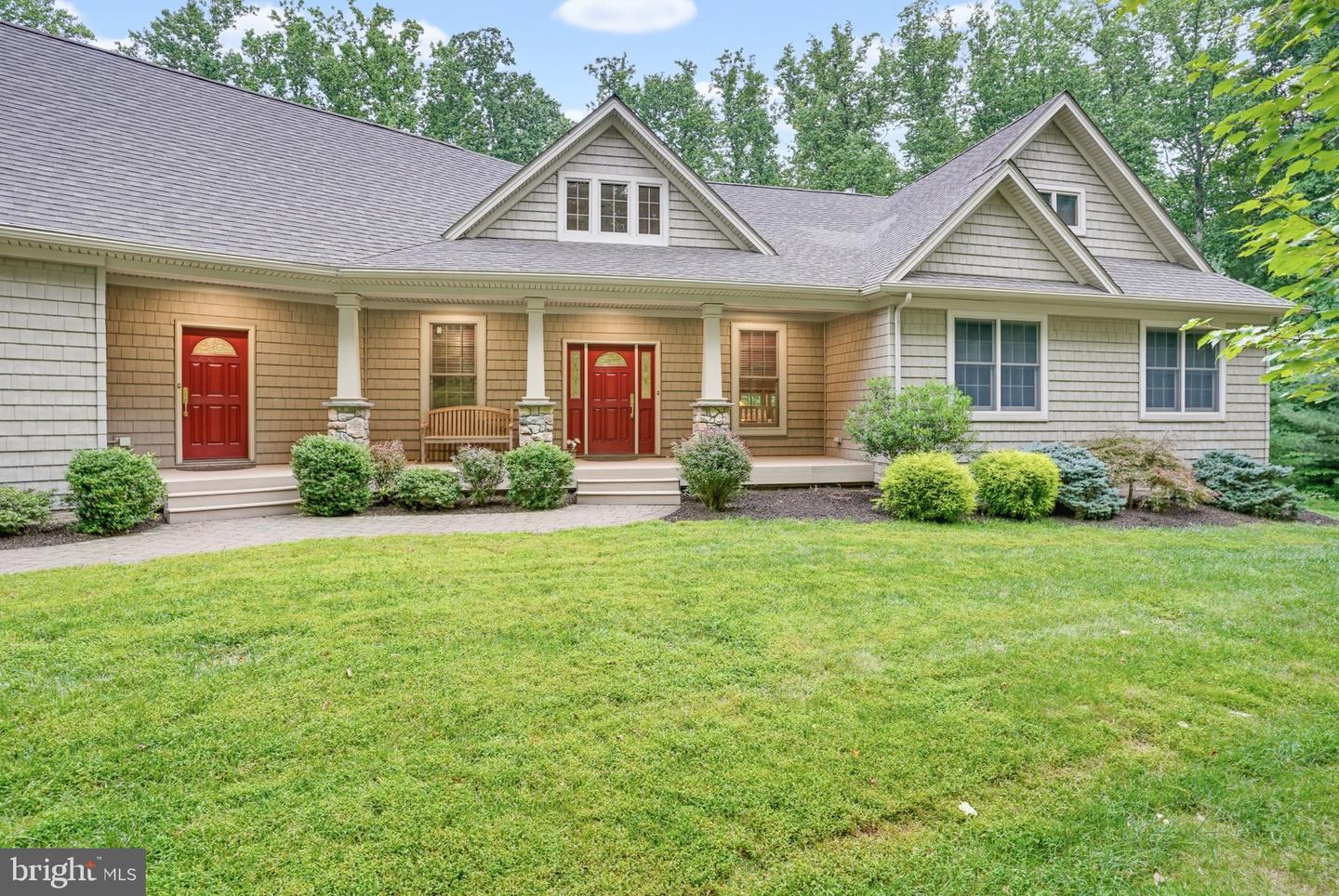 39 Glen Brook Dr — photo