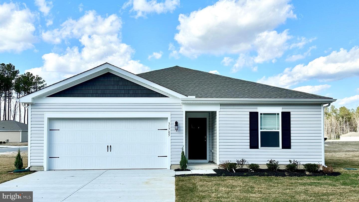 710 Queensbury Ct — photo