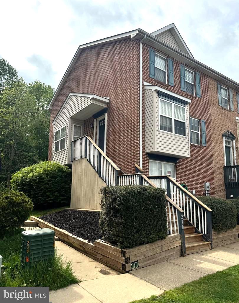 240 Mike Dr — photo