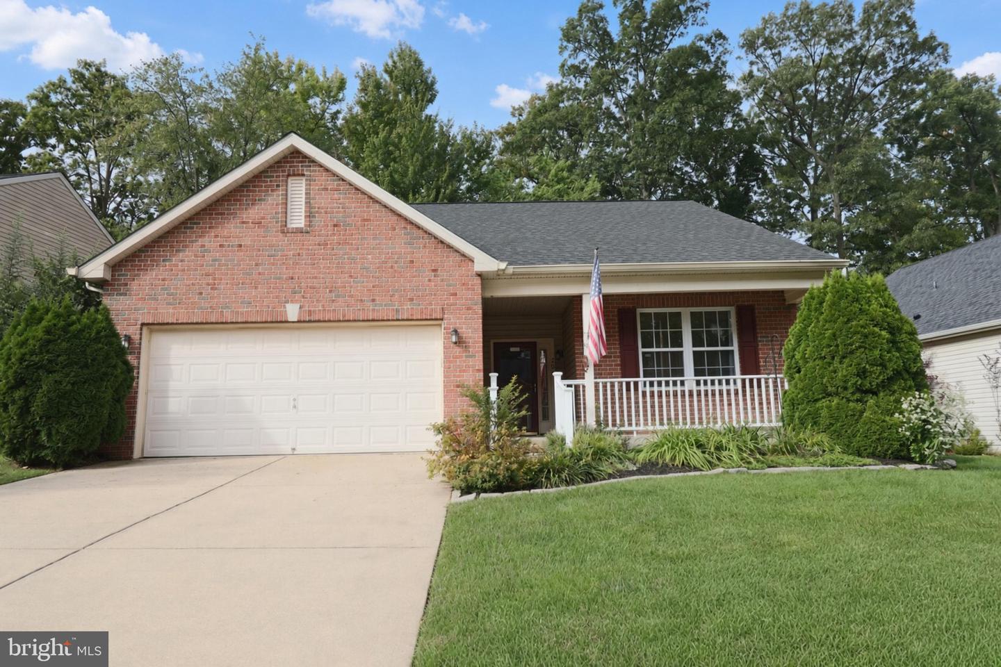 205 Patriots Way — photo