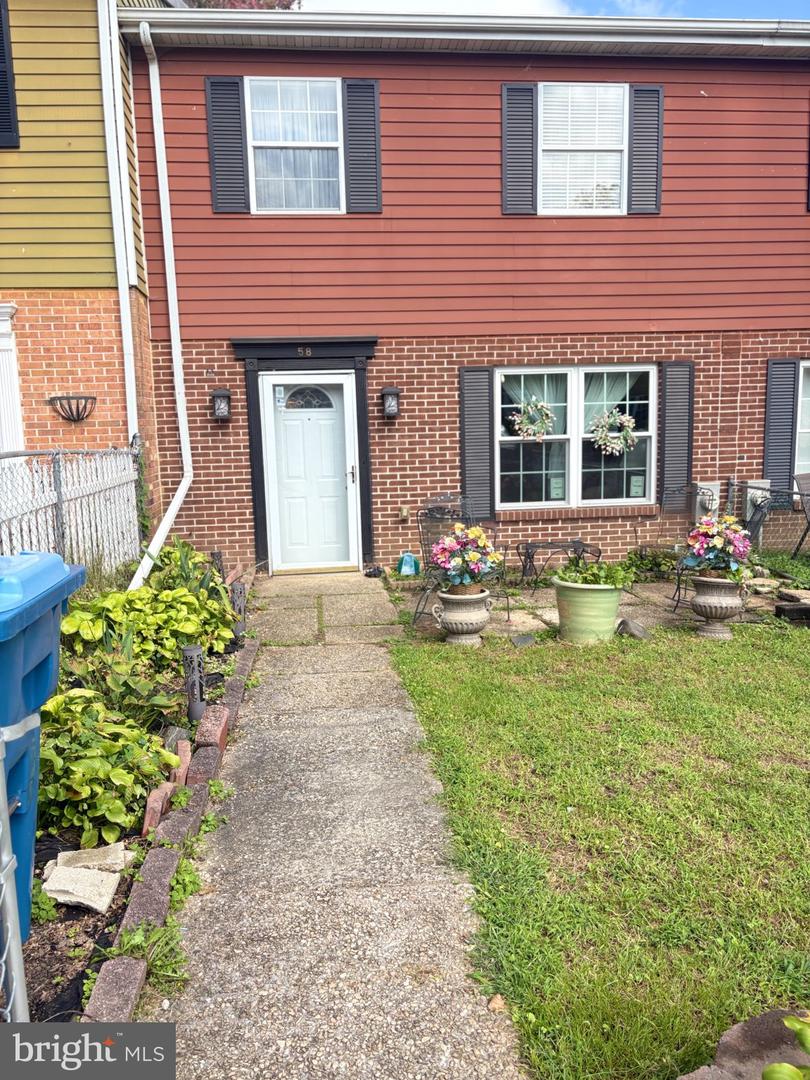 58 Louise Ct — photo