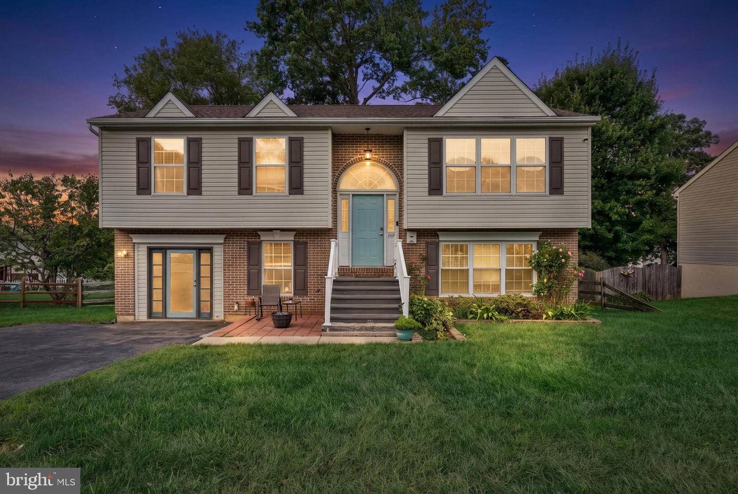 127 Independence Dr — photo