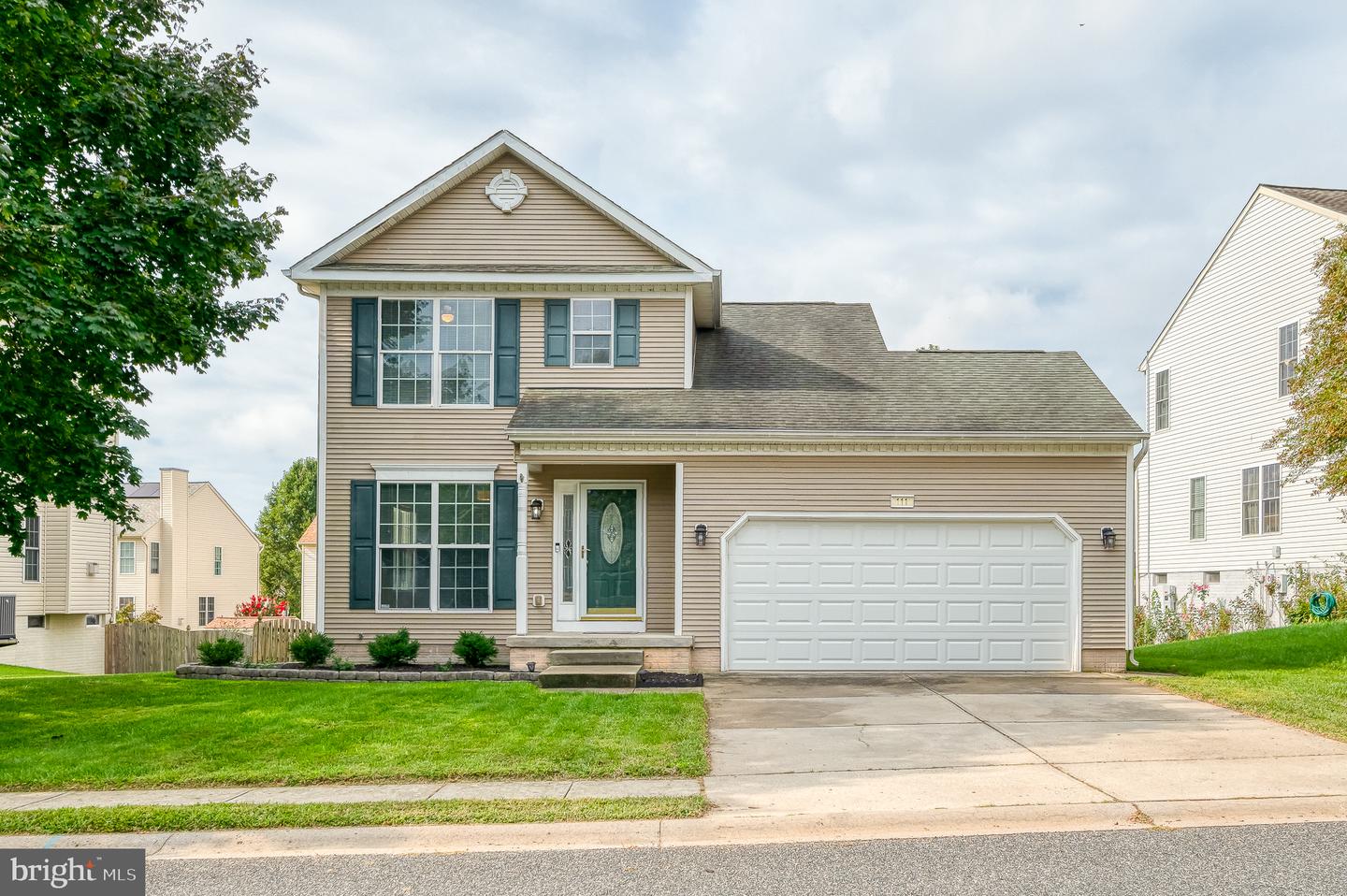 111 Cove Point Way — photo