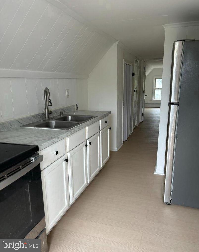 214 W Main St #3 — photo