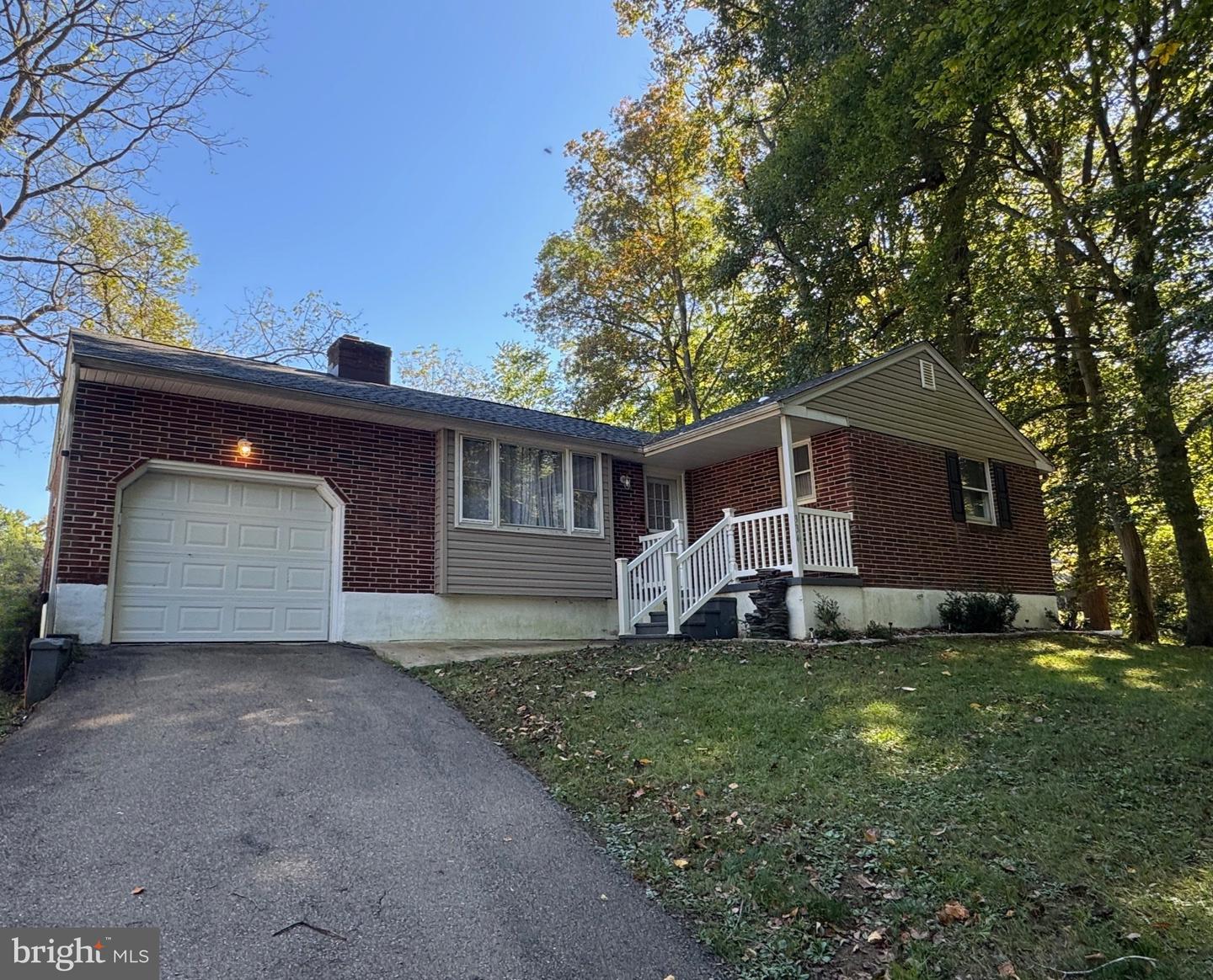 334 Spring Hill Rd — photo