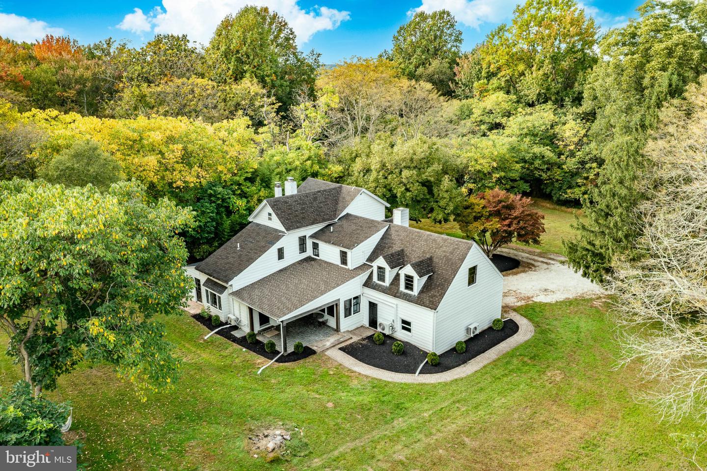 1653 Dixie Line Rd — photo