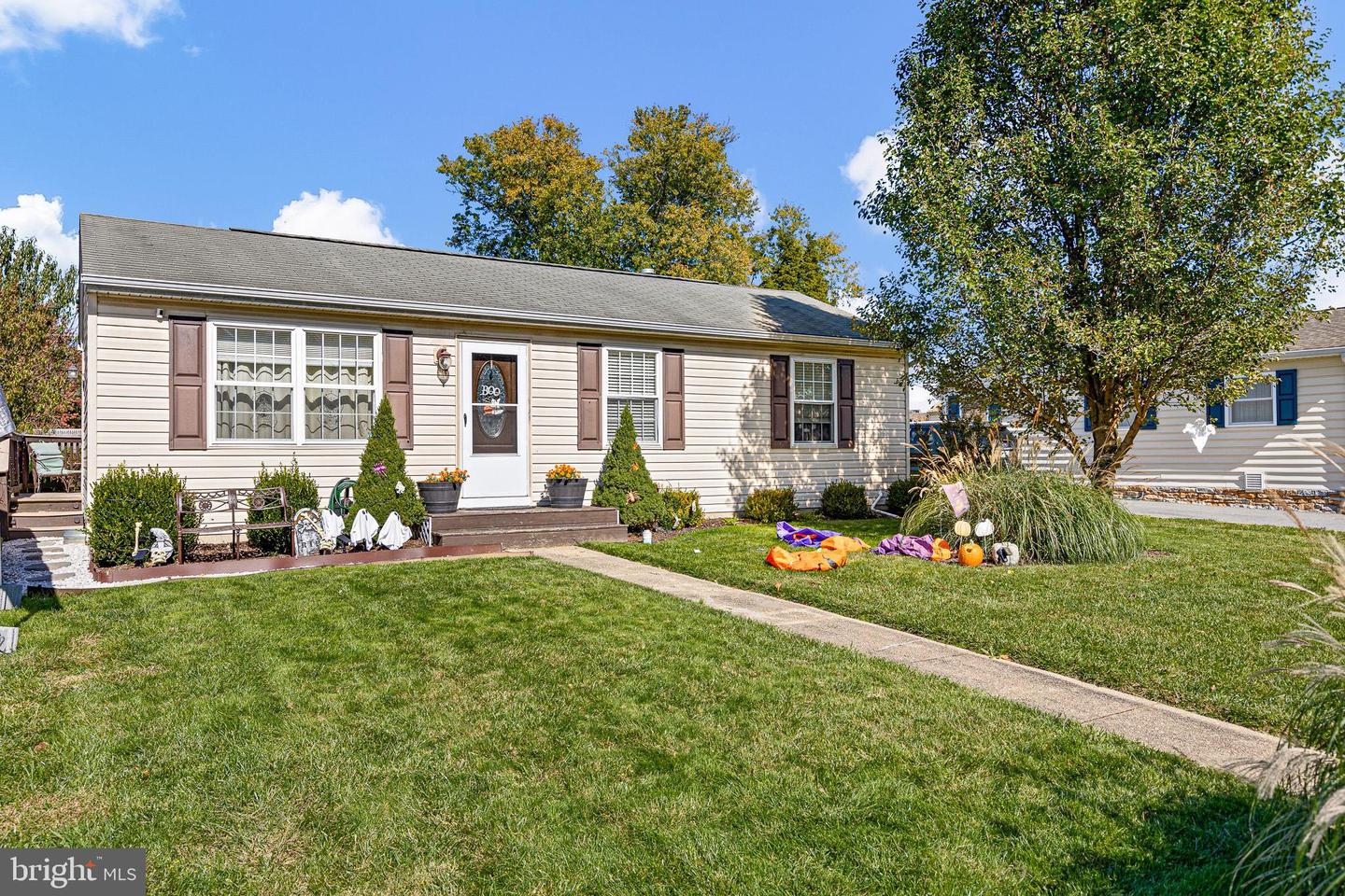 206 Sycamore Rd — photo