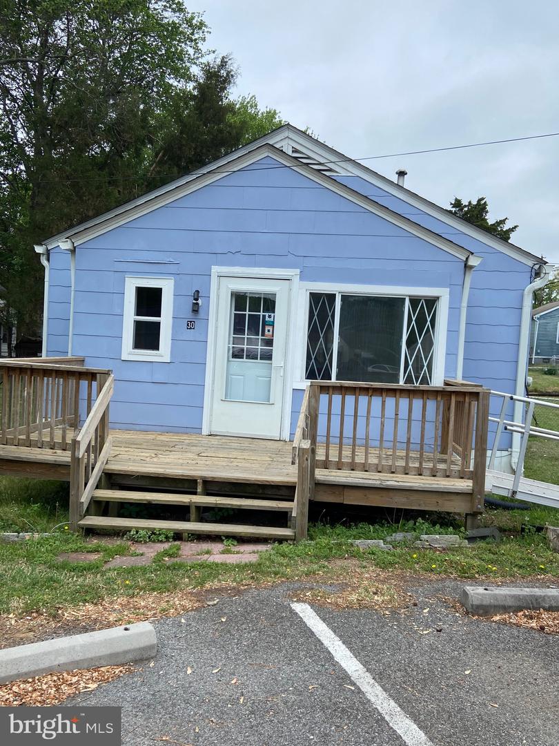 33 Delta Pl — photo