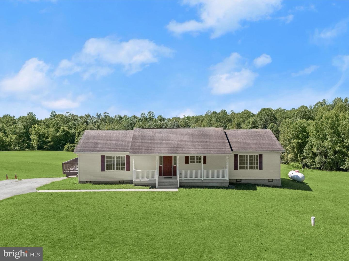 16195 Wilkerson Pl — photo