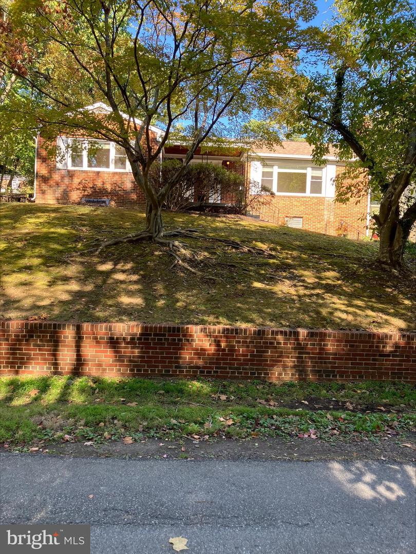 105 Bland Dr — photo